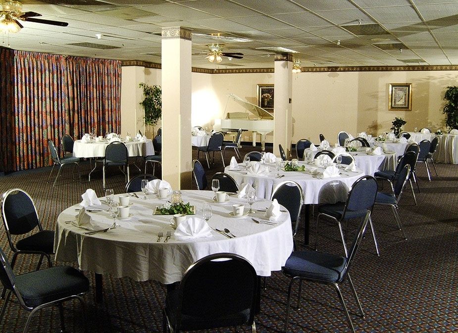 Clarion Hotel Jackson Northwest Restaurant photo